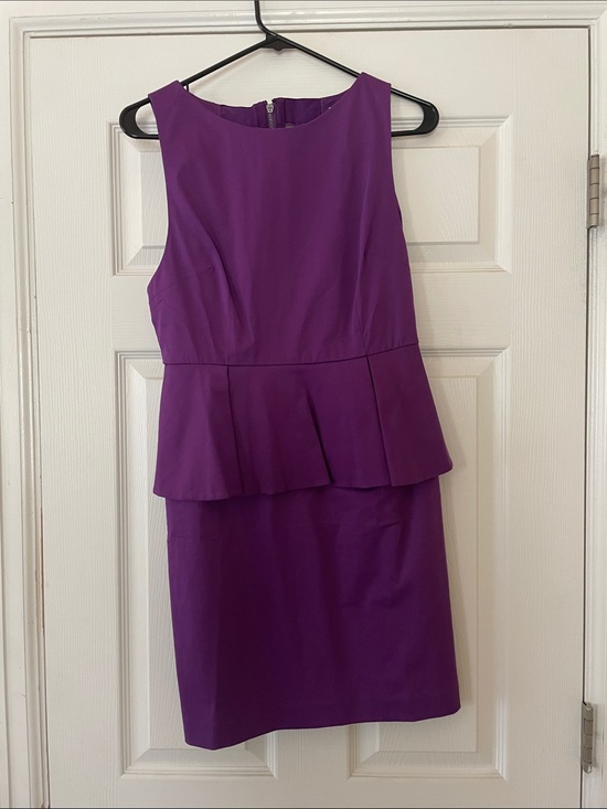 Alice + Olivia Dresses & Skirts - Alice + Olivia Purple Sleeveless Peplum Mini Dress Size 6 NWT Cocktail Party